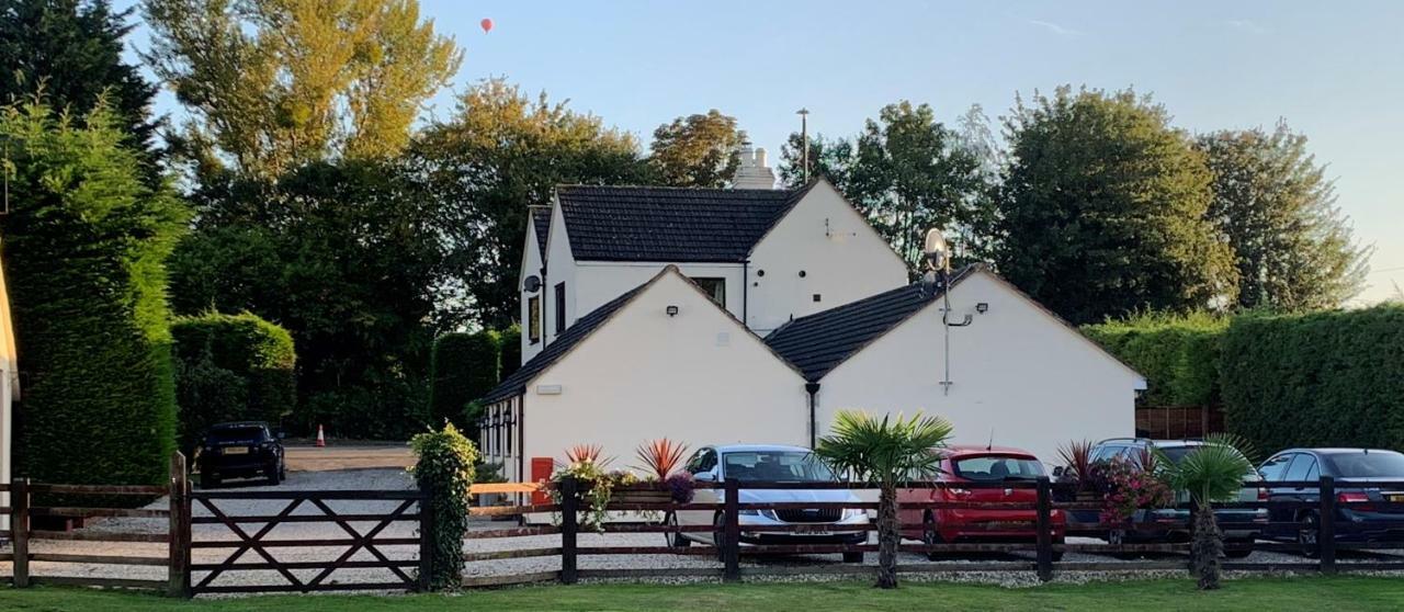 Hope Orchard Bed & Breakfast Челтнъм Екстериор снимка